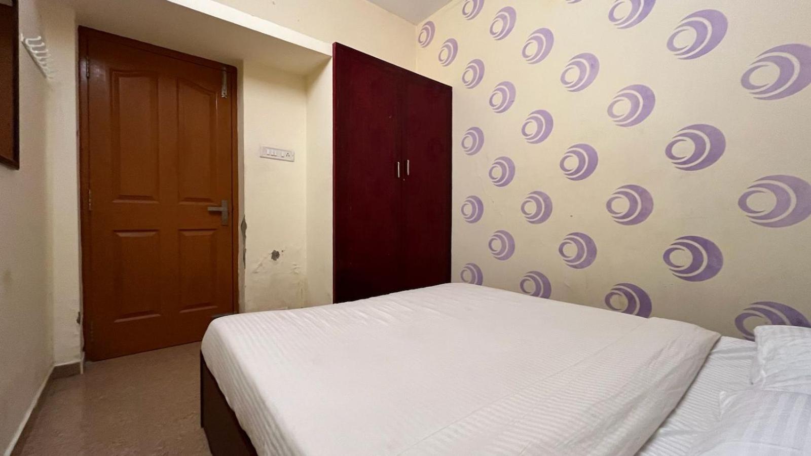 Shri Sai Balavany Residency Пондичери Екстериор снимка